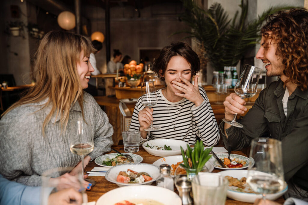 A Food Lover’s Guide to Dining in River Oaks: Where to Eat, Drink, and Indulge in Houston’s Most Elegant Neighborhood